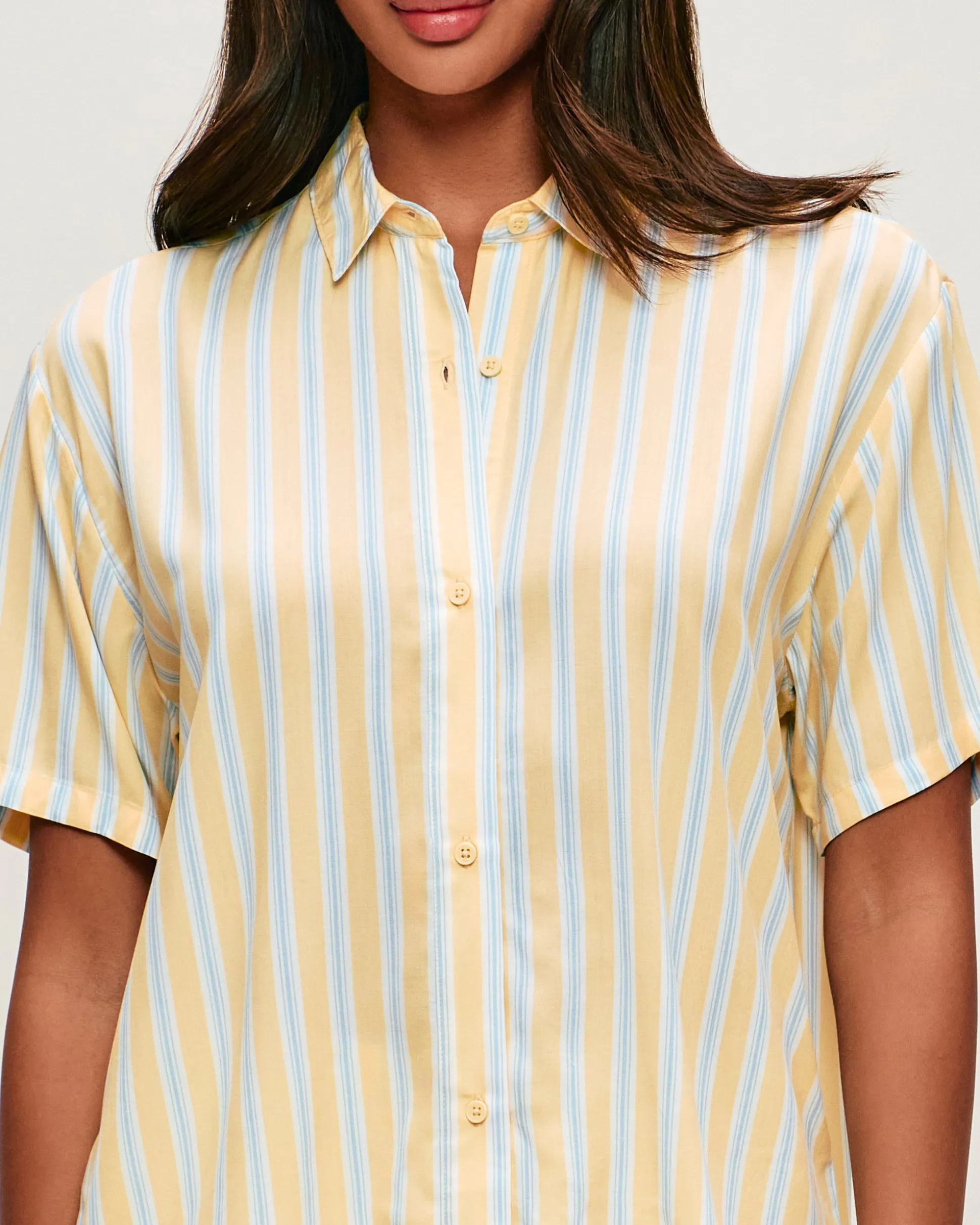 Ensemble chemise et short à rayures