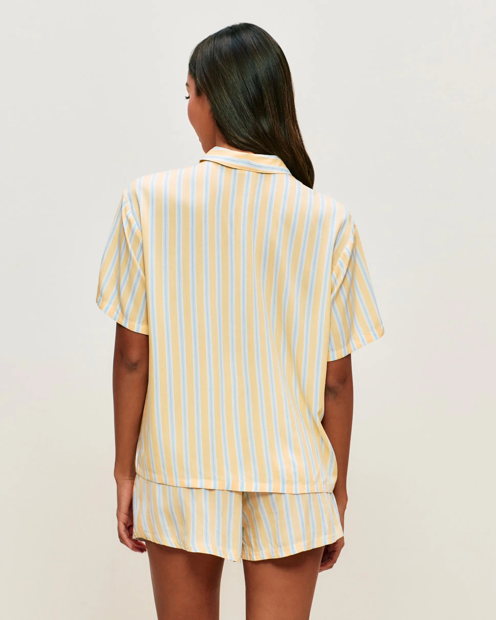 Ensemble chemise et short à rayures