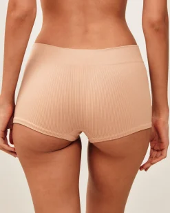 Shorty seamless