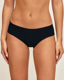 Shorty seamless