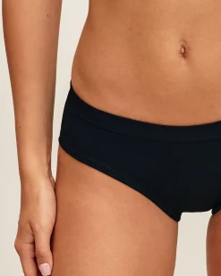 Shorty seamless