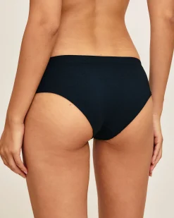Shorty seamless