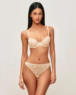 Soutien-gorge corbeille en dentelle florale