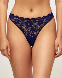 Tanga en dentelle florale