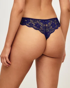 Tanga en dentelle florale
