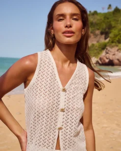 Top débardeur crochet décolleté V avec boutons dorés en forme de soleil
